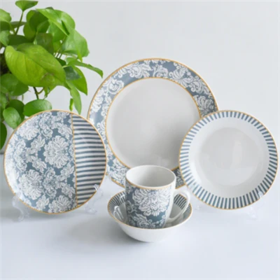 Porcelanowy zestaw obiadowy z niebieską kwiatową naklejką i żółtą krawędzią